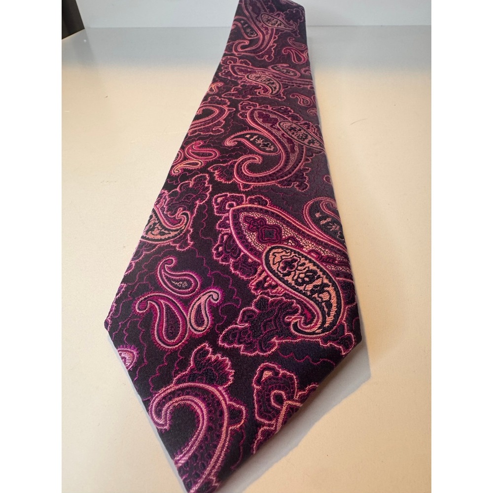 Countess Mara Shades Of Purple Paisley Silk Tie Designer 100 Silk Necktie